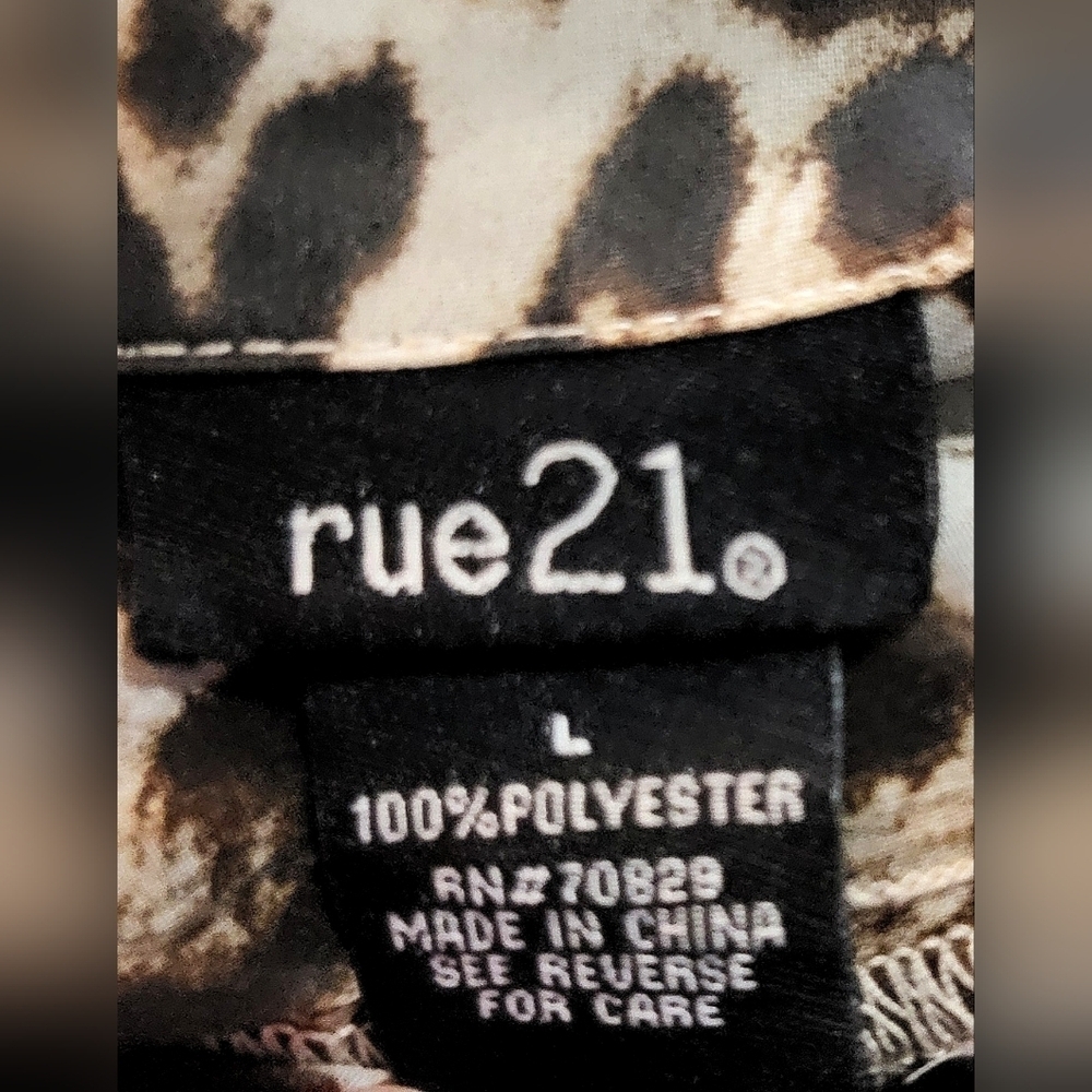 Rue 21 - Womens, Sheer Leopard Print, 3/4 Sleeves Blouse - Size L - Picture 6 of 6